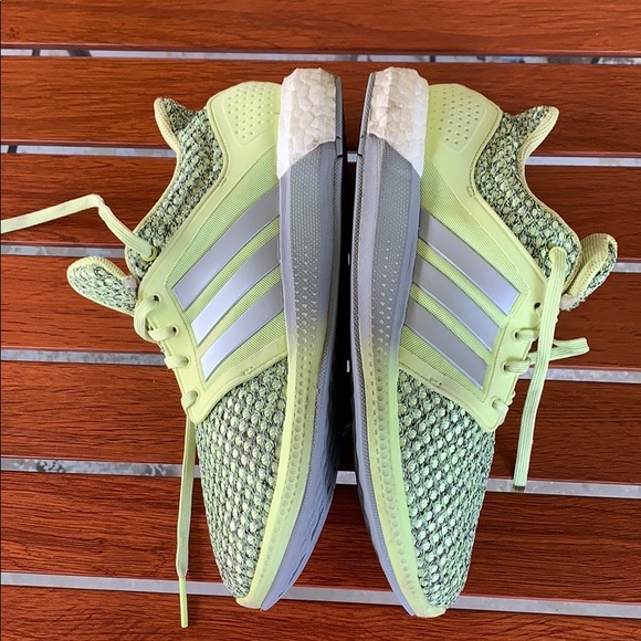 Adidas 3 stripes green woman's size 8 used. - Picture 3 of 13